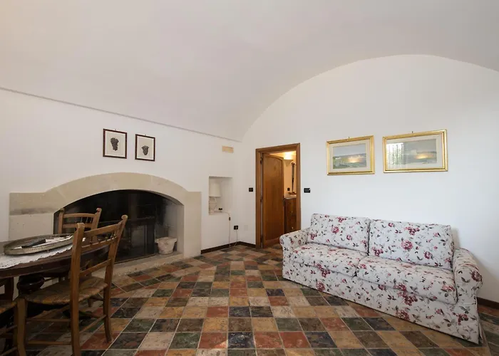 La Foresteria Dell'astore Κατάλυμα σε φάρμα Cutrofiano