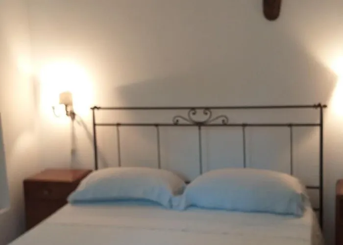 La Foresteria Dell'astore Farm stay *
